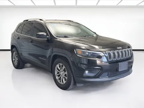 Another view of 2019 Jeep Cherokee Latitude Plus for sale in Fontana, CA at KarGenie