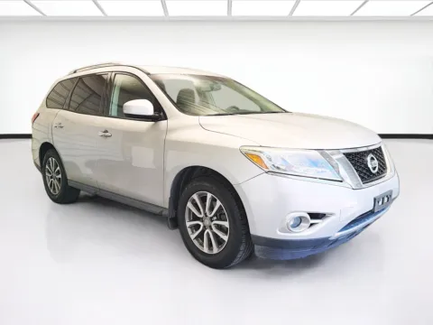 Another view of 2016 Nissan Pathfinder SV for sale in Fontana, CA at KarGenie