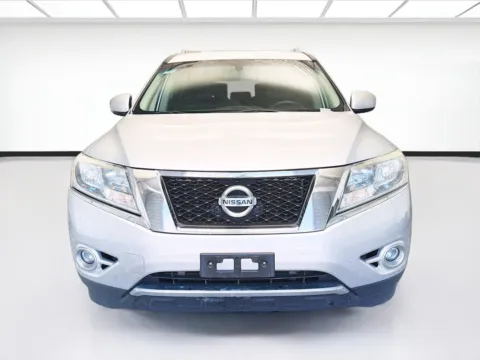 Photos of 2016 Nissan Pathfinder SV for sale in Fontana, CA at KarGenie