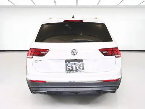 More photos of 2019 Volkswagen Tiguan SEL at KarGenie, CA