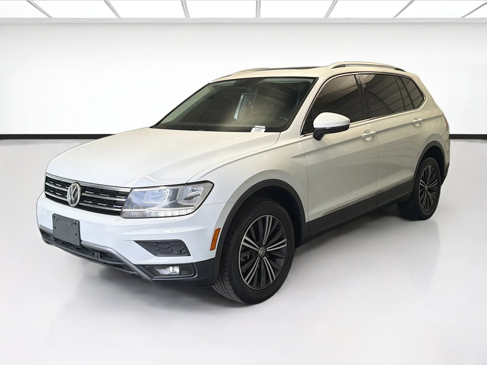 White 2019 Volkswagen Tiguan SEL for sale in Fontana, CA