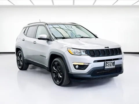 Another view of 2019 Jeep Compass Altitude for sale in Fontana, CA at KarGenie
