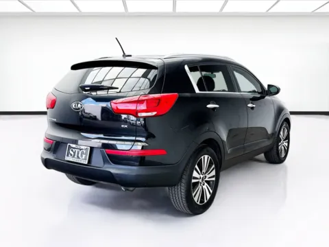 More photos of 2016 Kia Sportage EX at KarGenie, CA