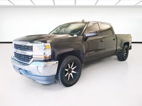 Black 2018 Chevrolet Silverado 1500 LT for sale in Fontana, CA