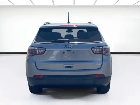 More photos of 2019 Jeep Compass Latitude w/Sun/Wheel Pkg at KarGenie, CA