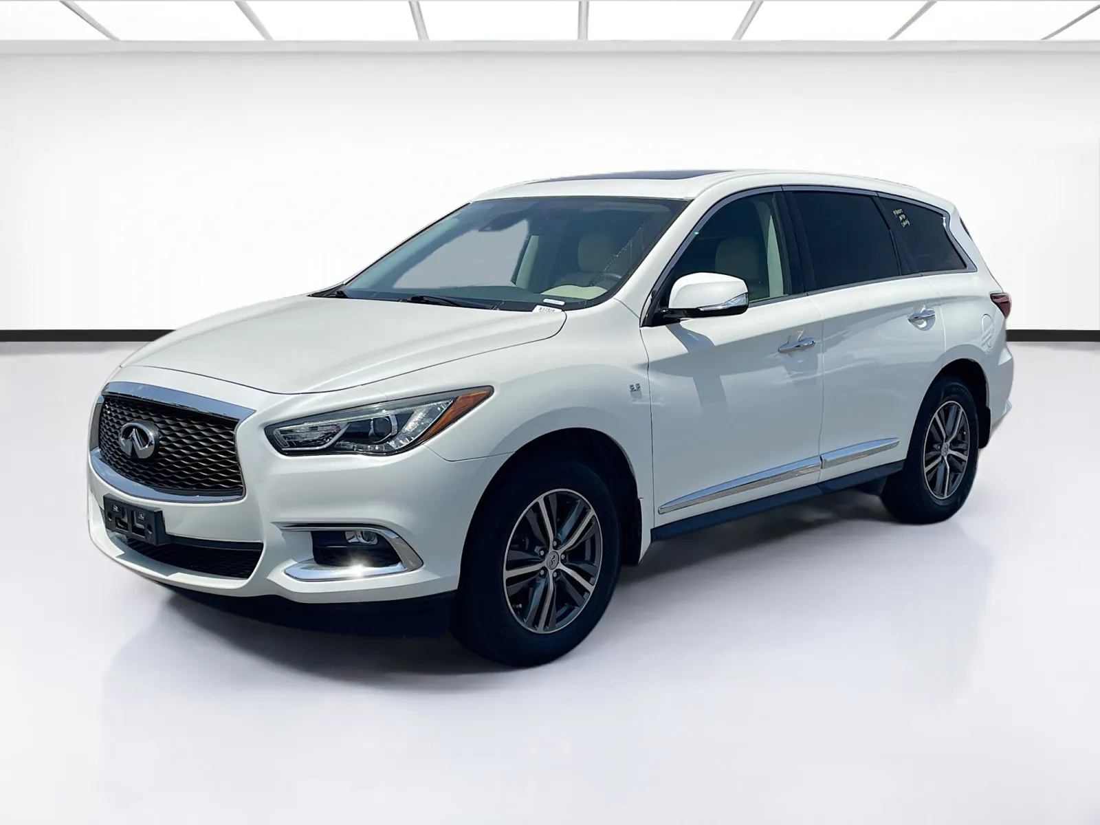 2019 INFINITI QX60 PURE's photo