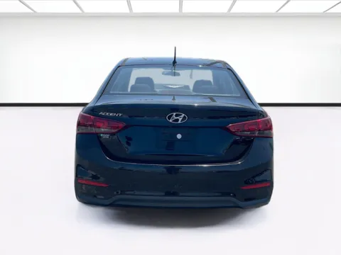 More photos of 2020 Hyundai Accent SE at KarGenie, CA