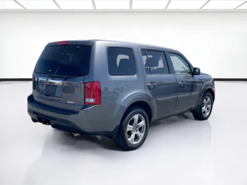More photos of 2015 Honda Pilot EX-L at KarGenie, CA