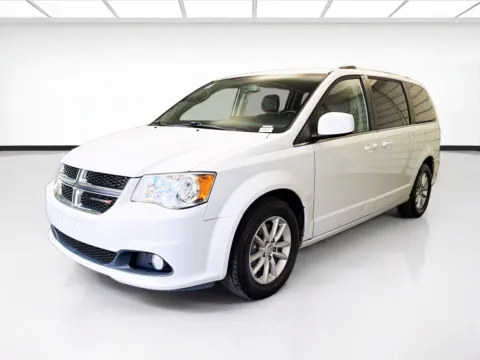 White 2018 Dodge Grand Caravan SXT for sale in Fontana, CA