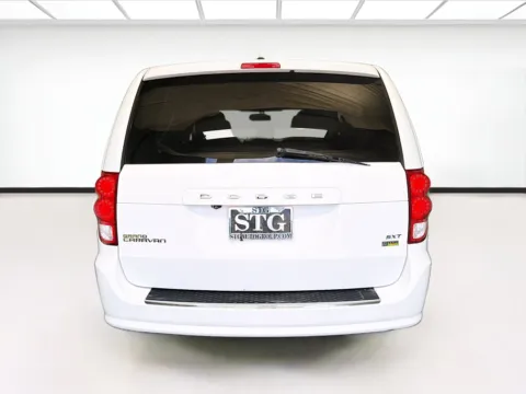 More photos of 2018 Dodge Grand Caravan SXT at KarGenie, CA