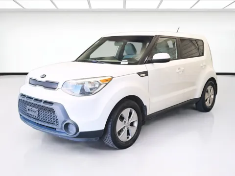 White 2014 Kia Soul for sale in Fontana, CA