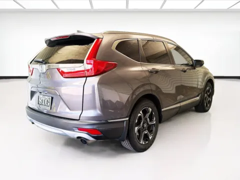 More photos of 2017 Honda CR-V Touring at KarGenie, CA