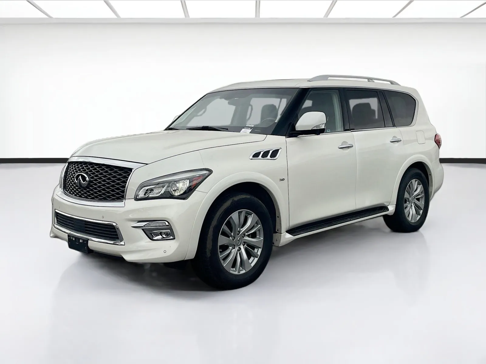 2016 INFINITI QX80 -'s photo