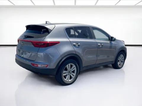 More photos of 2017 Kia Sportage LX at KarGenie, CA