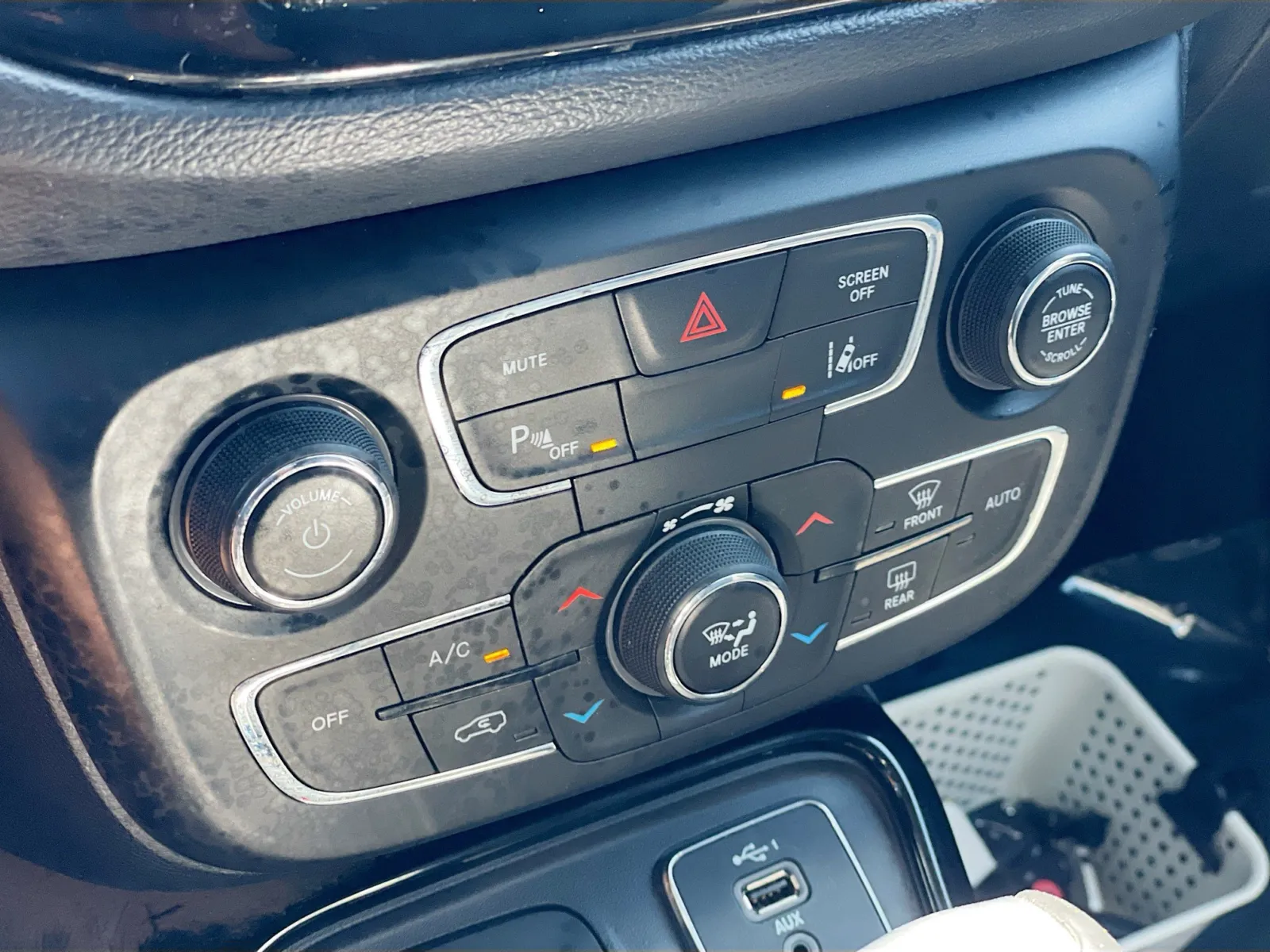 Jeep Compass photo 11
