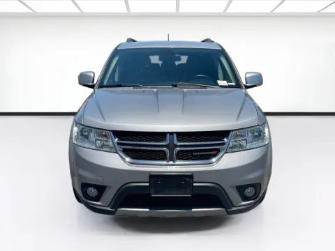 Photos of 2019 Dodge Journey SE for sale in Fontana, CA at KarGenie