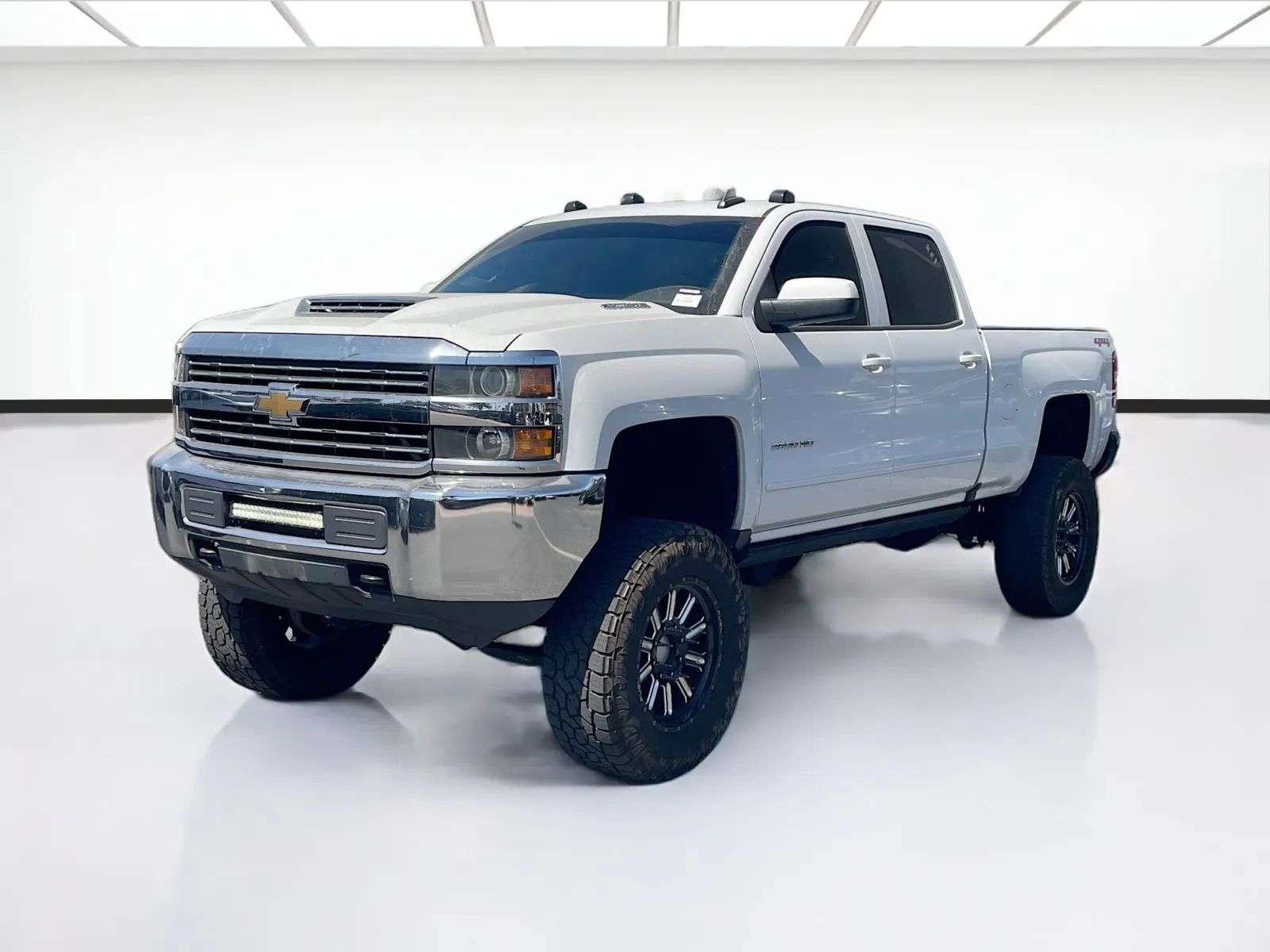 2017 Chevrolet Silverado 2500HD LT for sale in Fontana, CA