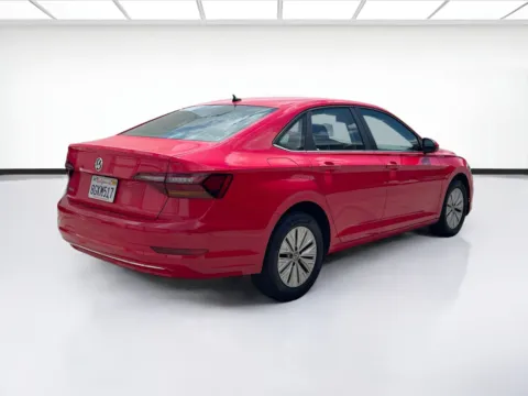 More photos of 2019 Volkswagen Jetta 1.4T S at KarGenie, CA