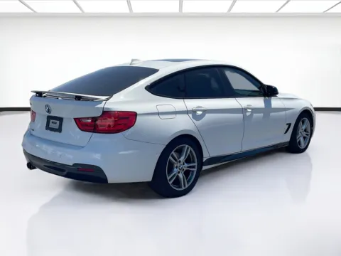 More photos of 2015 BMW 3 Series Gran Turismo 328i xDrive at KarGenie, CA