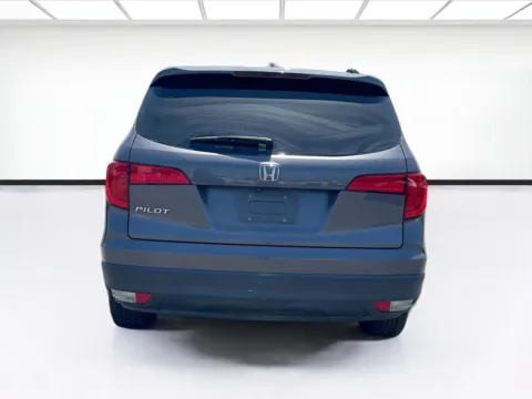 More photos of 2018 Honda Pilot EX-L at KarGenie, CA
