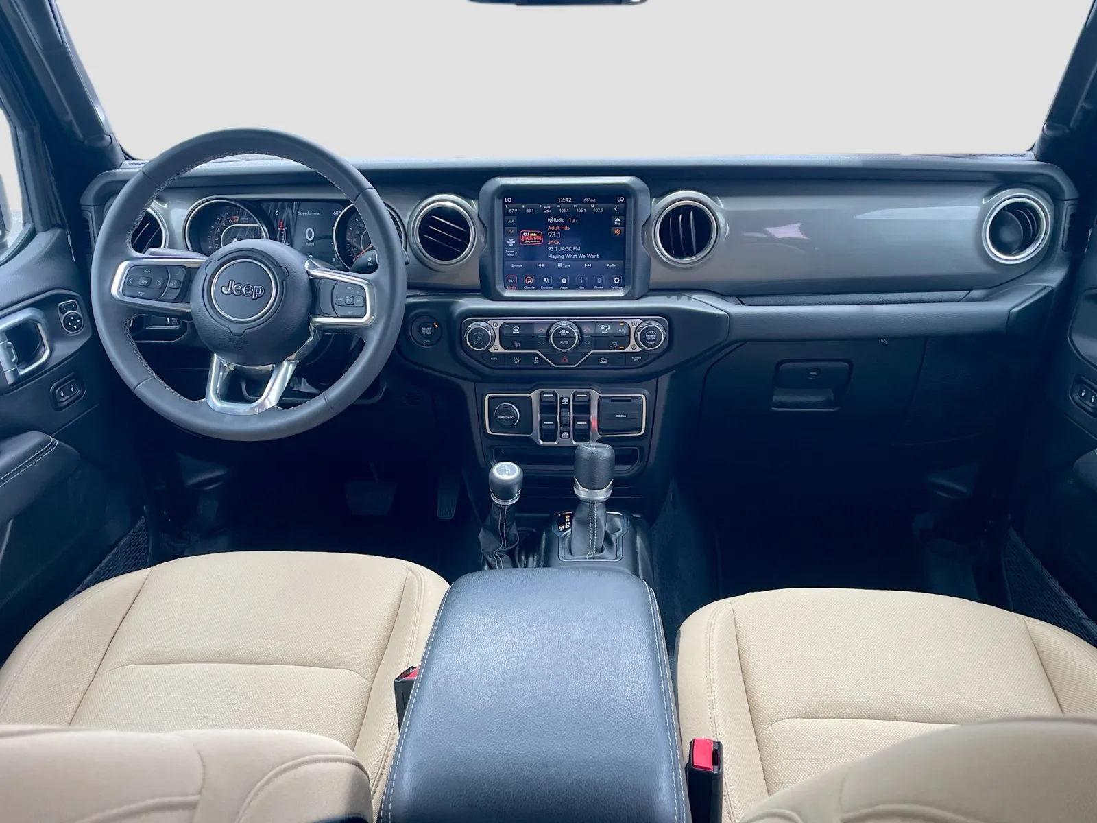 Jeep Gladiator photo 14
