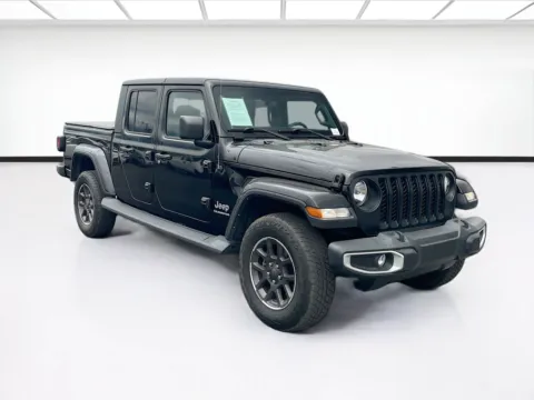 Another view of 2023 Jeep Gladiator Overland for sale in Fontana, CA at KarGenie