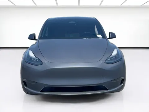 Photos of 2023 Tesla Model Y Performance for sale in Fontana, CA at KarGenie