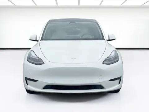 Photos of 2022 Tesla Model Y Long Range for sale in Fontana, CA at KarGenie