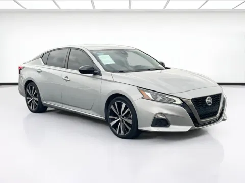 Another view of 2021 Nissan Altima 2.5 SR for sale in Fontana, CA at KarGenie