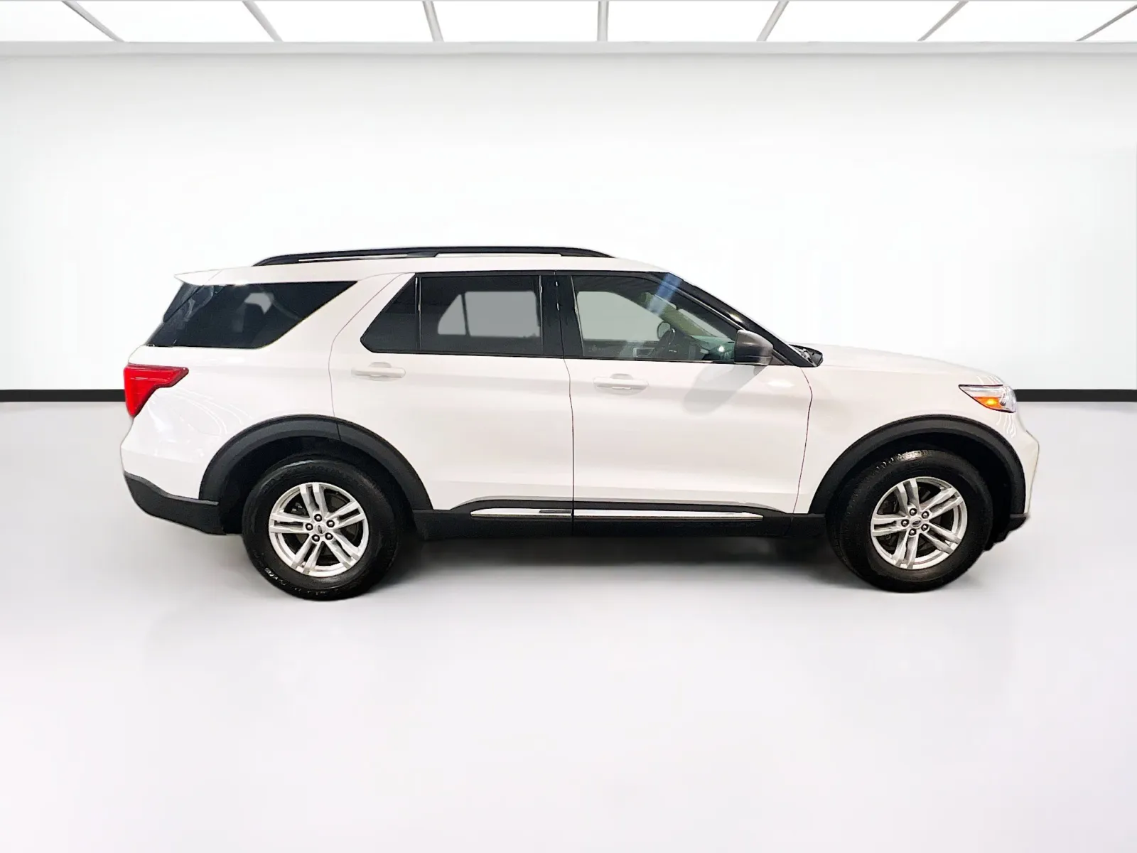 Ford Explorer photo 23