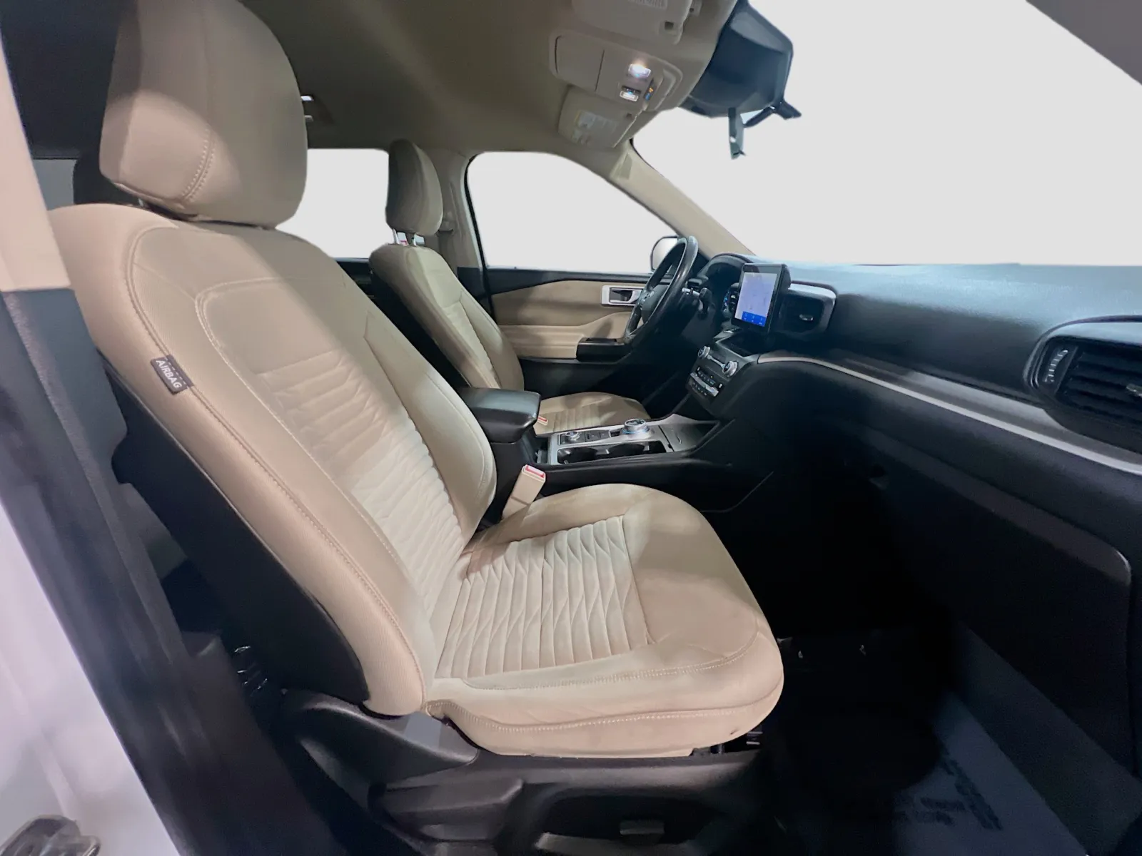 Ford Explorer photo 20