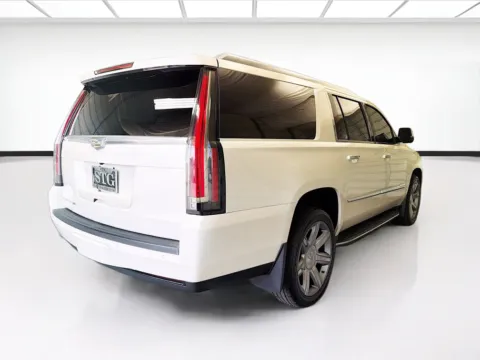 More photos of 2015 Cadillac Escalade ESV Premium at KarGenie, CA
