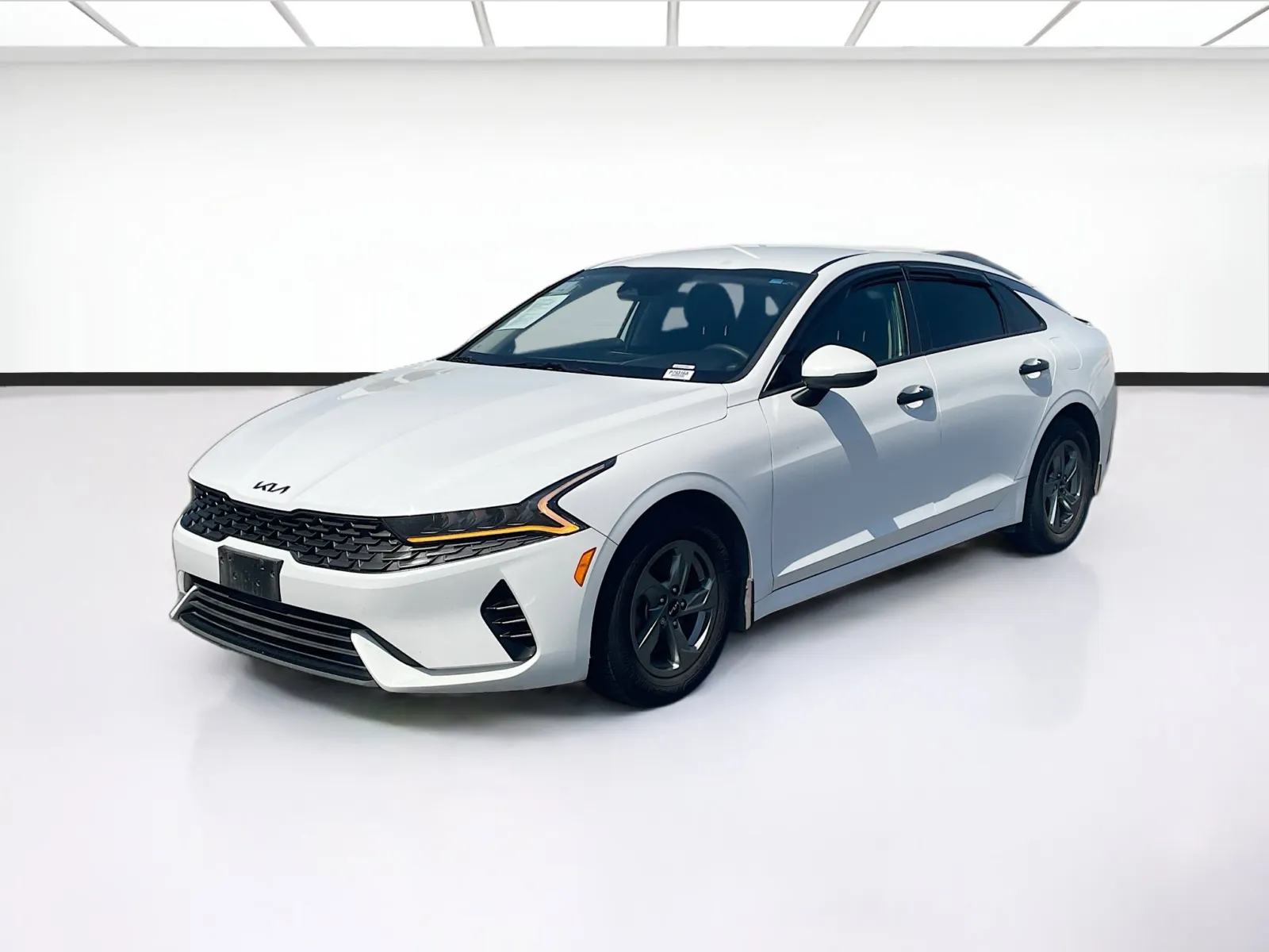 White 2023 Kia K5 LXS for sale in Fontana, CA