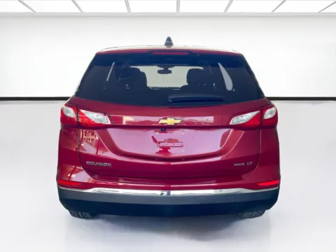 More photos of 2018 Chevrolet Equinox LT at KarGenie, CA
