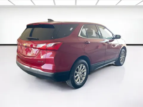 More photos of 2018 Chevrolet Equinox LT at KarGenie, CA