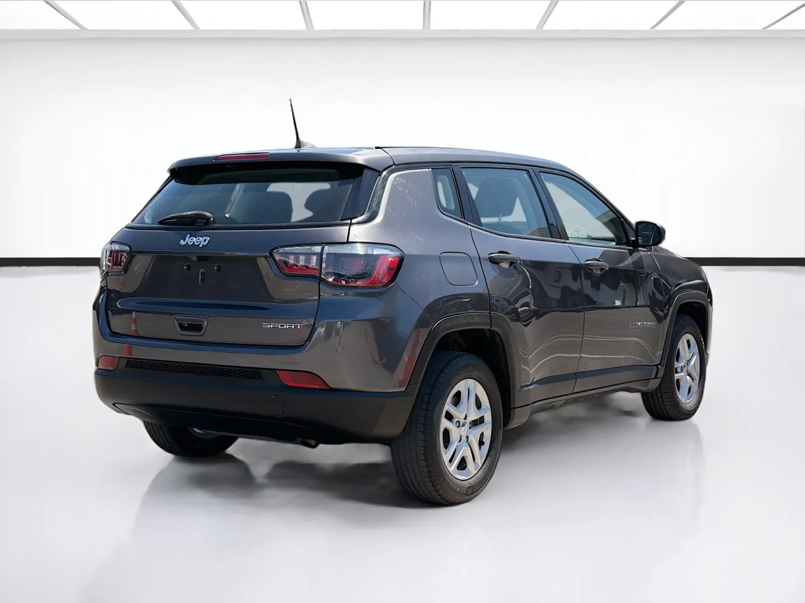 Jeep Compass photo 4