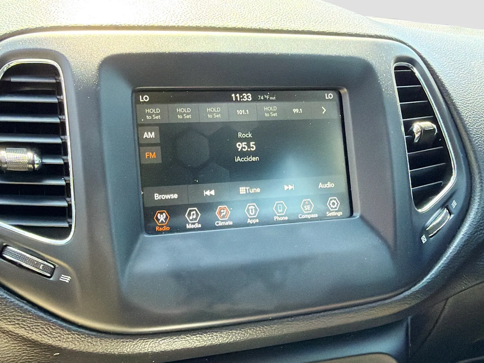 Jeep Compass photo 10