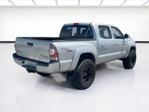 More photos of 2011 Toyota Tacoma PreRunner at KarGenie, CA