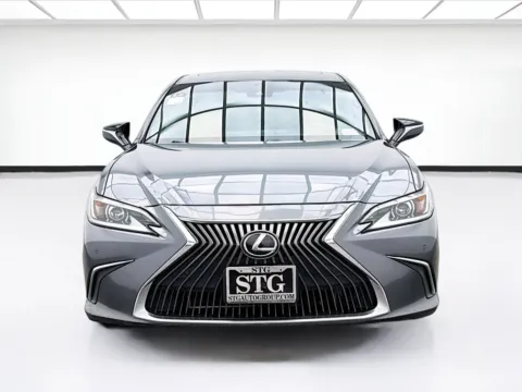 Photos of 2019 Lexus ES 350 Luxury for sale in Fontana, CA at KarGenie