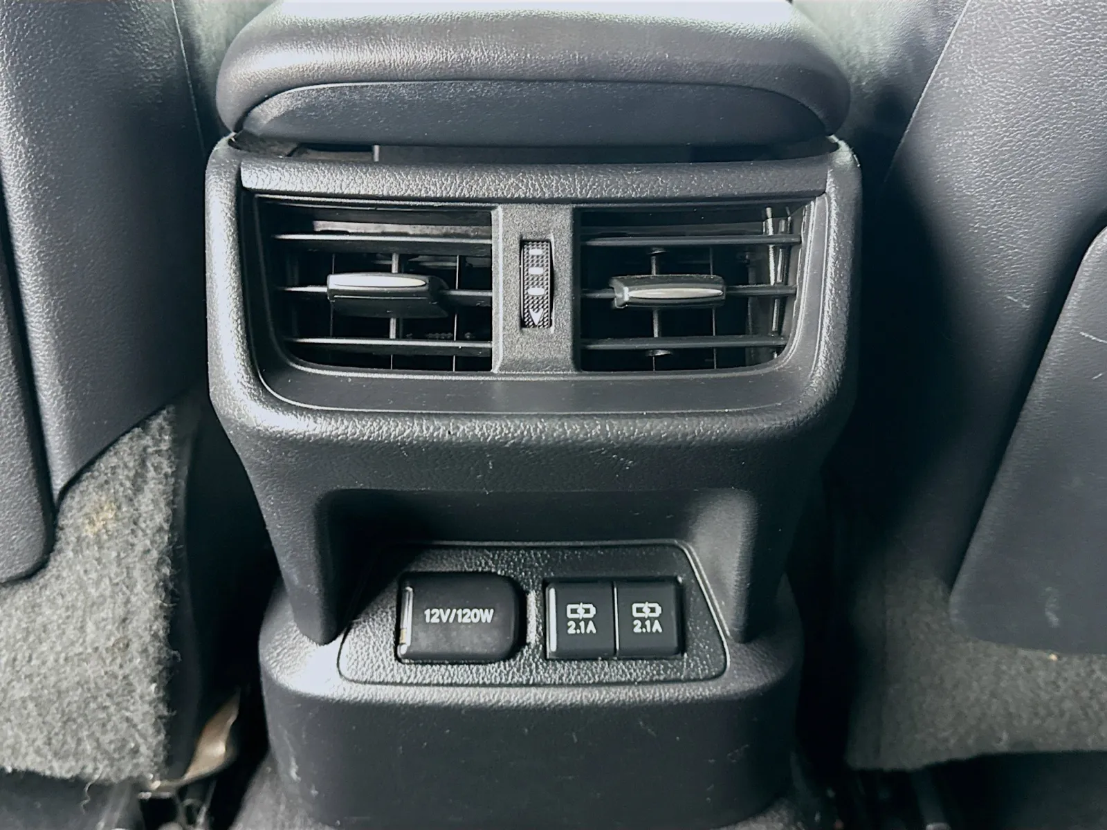 Lexus ES photo 17