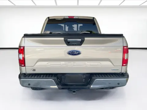 More photos of 2018 Ford F-150 XLT at KarGenie, CA