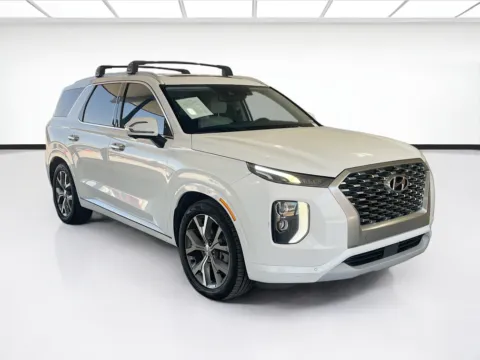 Another view of 2022 Hyundai Palisade Limited for sale in Fontana, CA at KarGenie