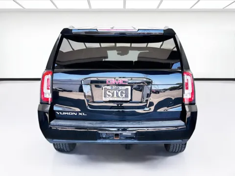 More photos of 2020 GMC Yukon XL SLT at KarGenie, CA