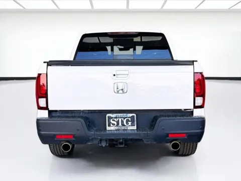 More photos of 2022 Honda Ridgeline RTL-E at KarGenie, CA