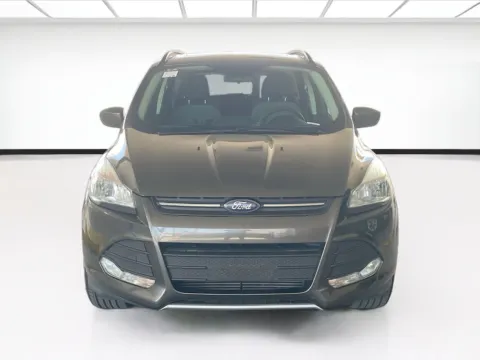 Photos of 2016 Ford Escape SE for sale in Fontana, CA at KarGenie