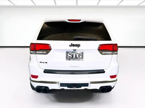 More photos of 2015 Jeep Grand Cherokee High Altitude at KarGenie, CA