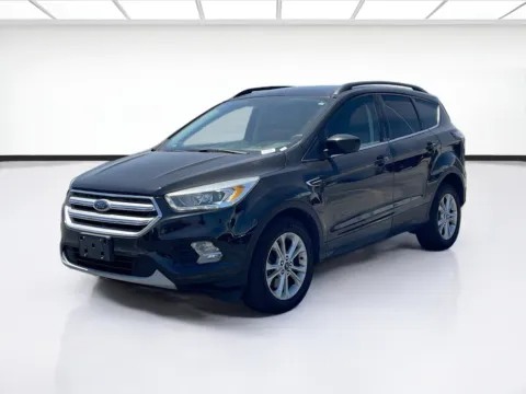 Black 2017 Ford Escape SE for sale in Fontana, CA