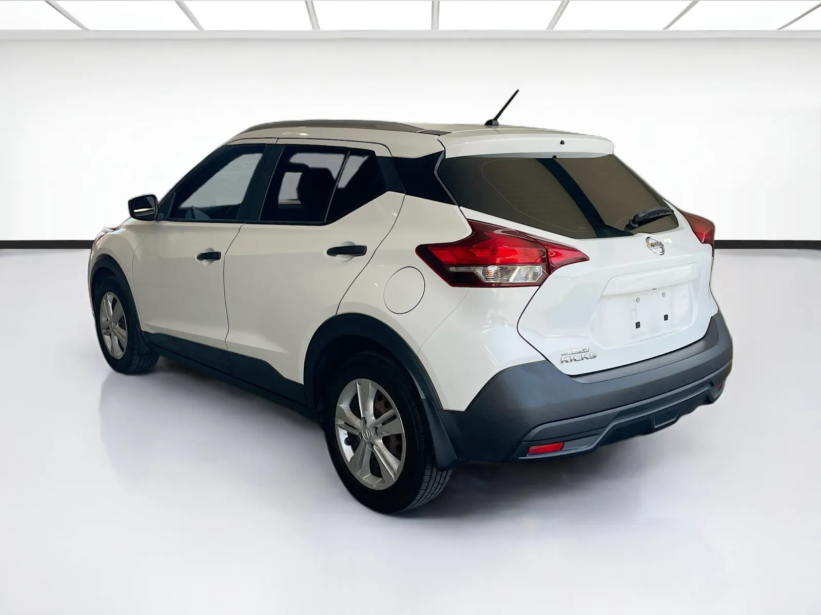 Nissan Kicks photo 6