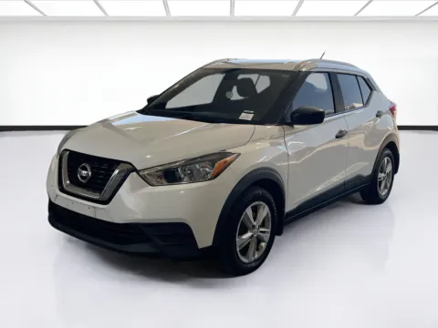 White 2019 Nissan Kicks S for sale in Fontana, CA