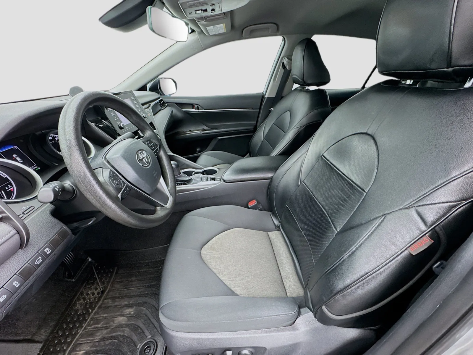 Toyota Camry photo 13